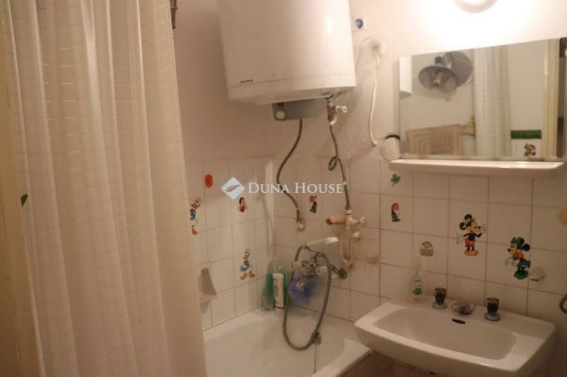 Eladó nyaraló, Fonyódon 32 M Ft, 1 szobás / költözzbe.hu