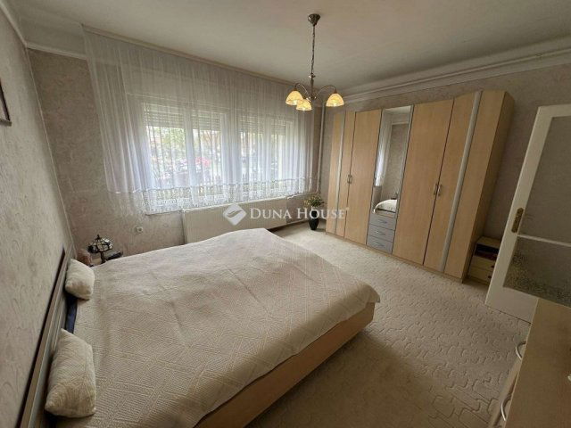 Eladó családi ház, Albertirsán 84.5 M Ft, 5 szobás