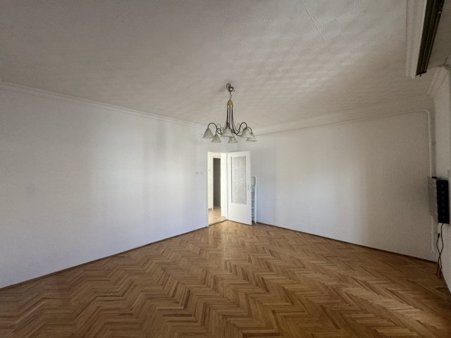 Eladó téglalakás, Kecskeméten 42.9 M Ft, 2 szobás