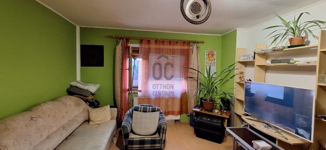 Eladó téglalakás, Szekszárdon 44.9 M Ft, 3 szobás