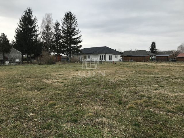 Eladó telek, Balatonkeresztúron 22.654 M Ft / költözzbe.hu