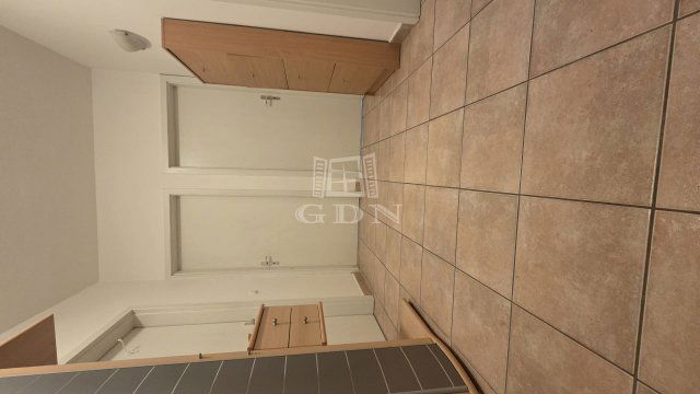 Eladó téglalakás, Budapesten, VIII. kerületben 99 M Ft, 2 szobás