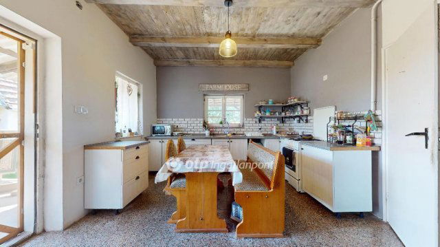 Eladó családi ház, Mezőkövesden 29.9 M Ft, 1 szobás