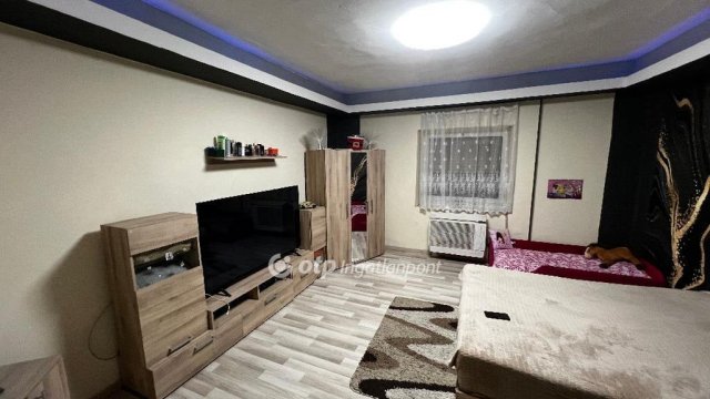 Eladó családi ház, Szihalmon 26 M Ft, 3 szobás