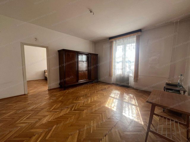 Eladó téglalakás, Tatabányán 43.85 M Ft, 3 szobás