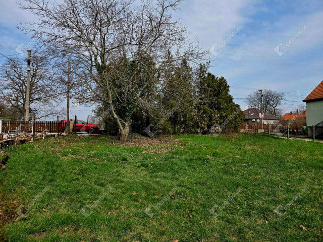 Eladó telek, Kápolnásnyéken 32 M Ft / költözzbe.hu