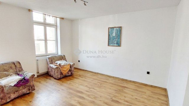 Eladó hotel, Debrecenben 239.9 M Ft, 15 szobás