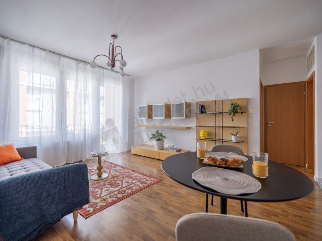 Kiadó téglalakás, albérlet, XIII. kerületben, Petneházy utcában