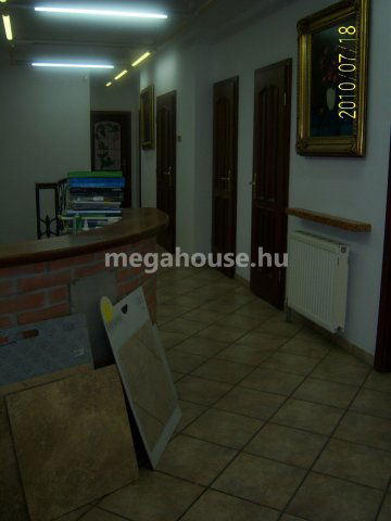 Kiadó iroda, Budapesten, XI. kerületben 800 E Ft / hó