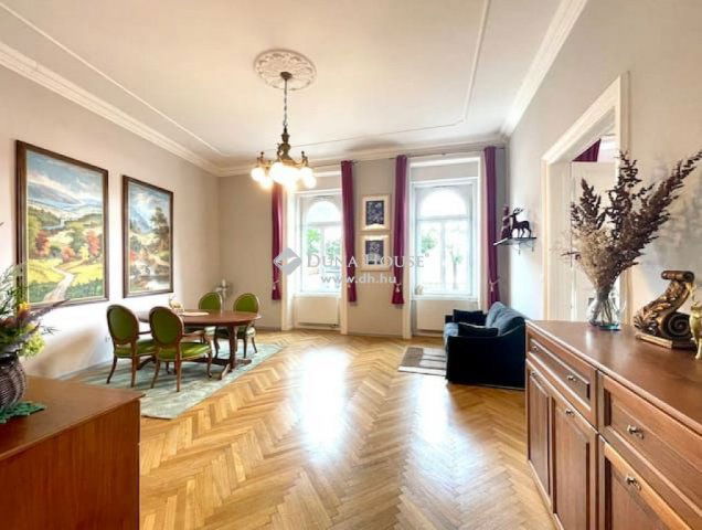 Eladó téglalakás, Budapesten, I. kerületben 228.6 M Ft, 3 szobás