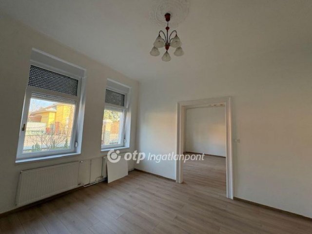 Eladó családi ház, Budapesten, XVI. kerületben 139 M Ft