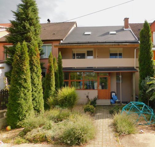Eladó családi ház, Egerben 159 M Ft, 6 szobás