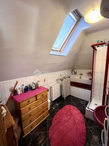 Eladó ikerház, Budapesten, XVIII. kerületben 145 M Ft, 4 szobás