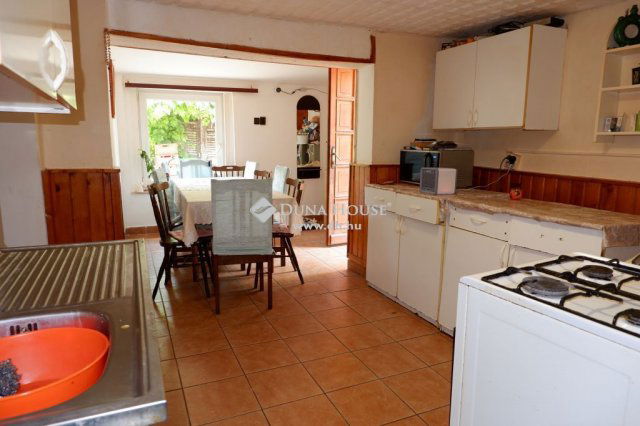 Eladó családi ház, Mátyásdombon 35 M Ft, 4 szobás