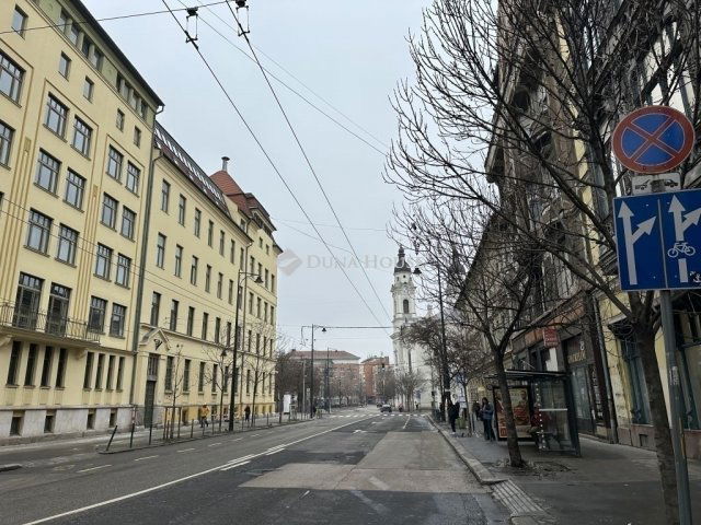 Eladó téglalakás, Budapesten, VIII. kerületben 89 M Ft, 2 szobás