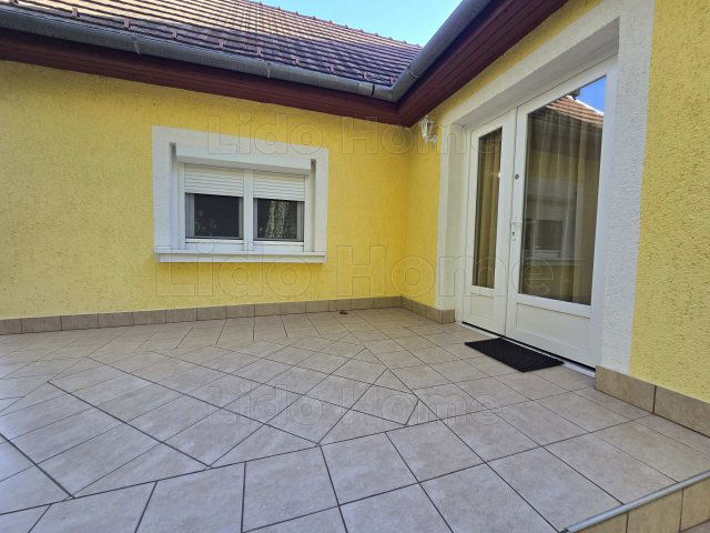 Eladó családi ház, Látrányon 79.9 M Ft, 3 szobás
