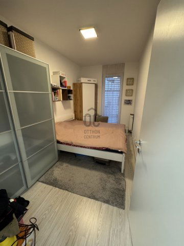 Eladó téglalakás, Budapesten, III. kerületben 160 M Ft, 4 szobás