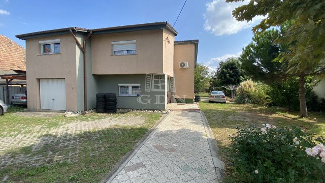 Eladó családi ház, Gyömrőn 120 M Ft, 4 szobás
