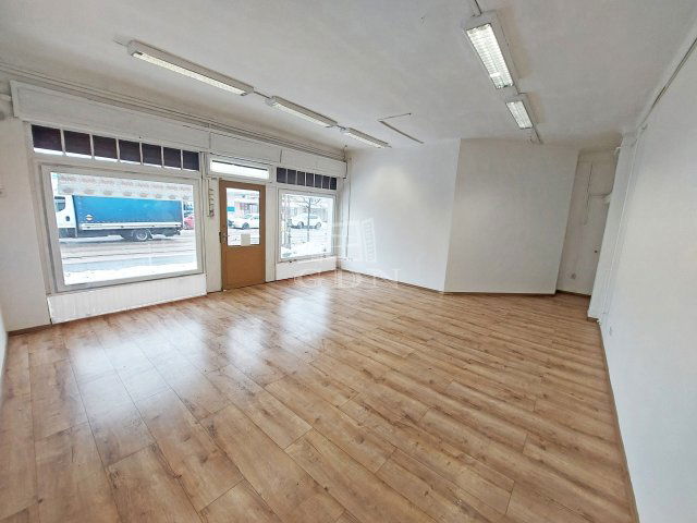 Eladó üzlethelyiség, Budapesten, XV. kerületben 76.9 M Ft