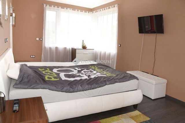 Eladó családi ház, Nagykozáron 119.99 M Ft, 4 szobás