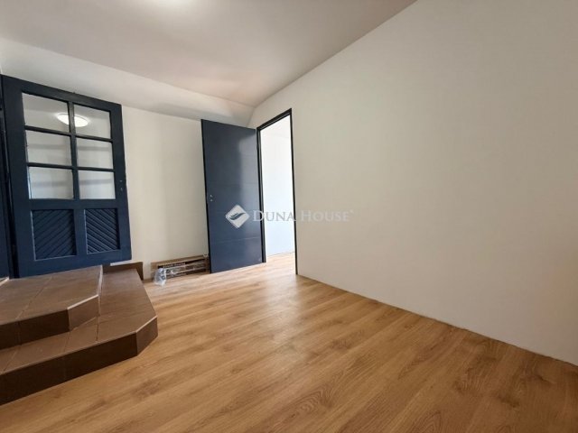 Eladó családi ház, Cserkeszőlőn 49.9 M Ft, 4 szobás