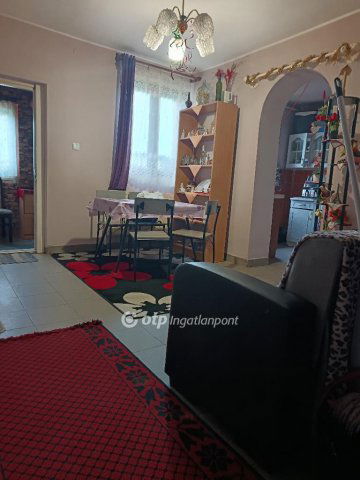 Eladó családi ház, Sárándon 28.5 M Ft, 2+1 szobás