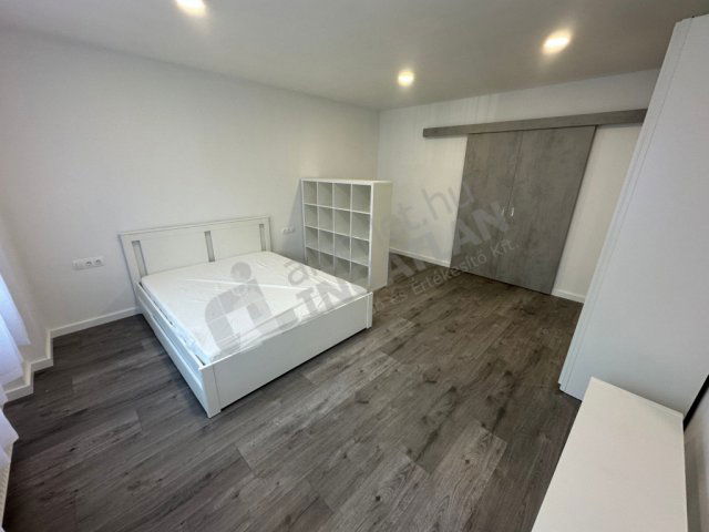 Kiadó téglalakás, albérlet, XI. kerületben, Fehérvári úton