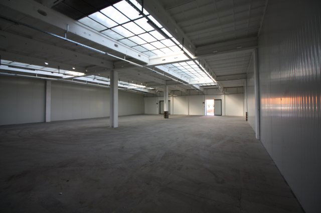 Kiadó ipari ingatlan, Kistarcsán 211 E Ft / hó