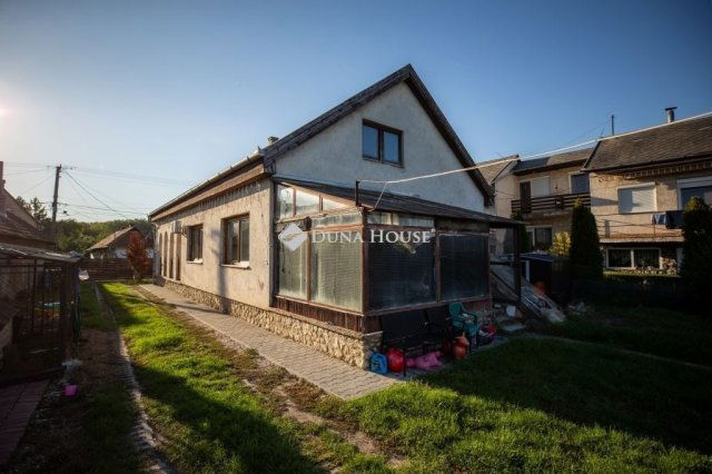 Eladó családi ház, Szikszón 48.499 M Ft, 4 szobás