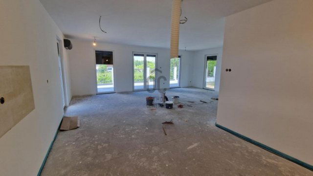 Eladó családi ház, Alsónémediben 144.9 M Ft, 5 szobás
