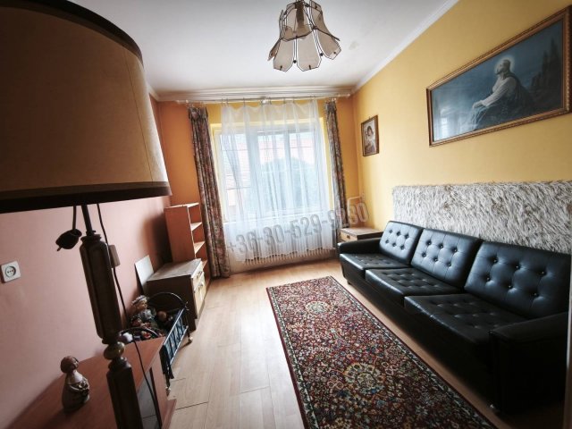 Eladó családi ház, Mosonmagyaróváron 93 M Ft, 5+1 szobás