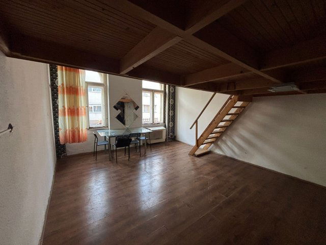 Eladó téglalakás, VIII. kerületben, Szerdahelyi utcában