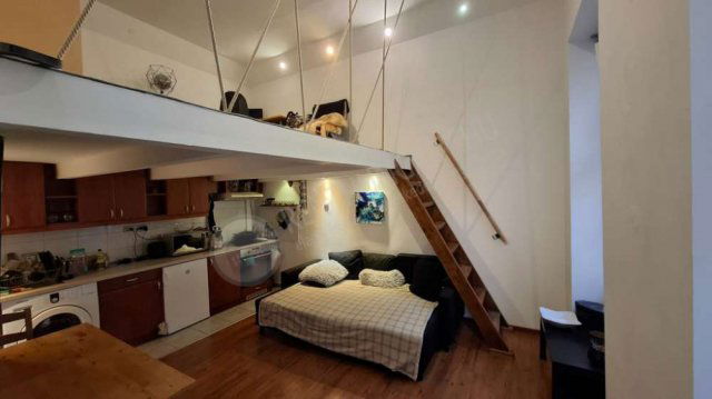 Kiadó téglalakás, albérlet, VII. kerületben, Holló utcában