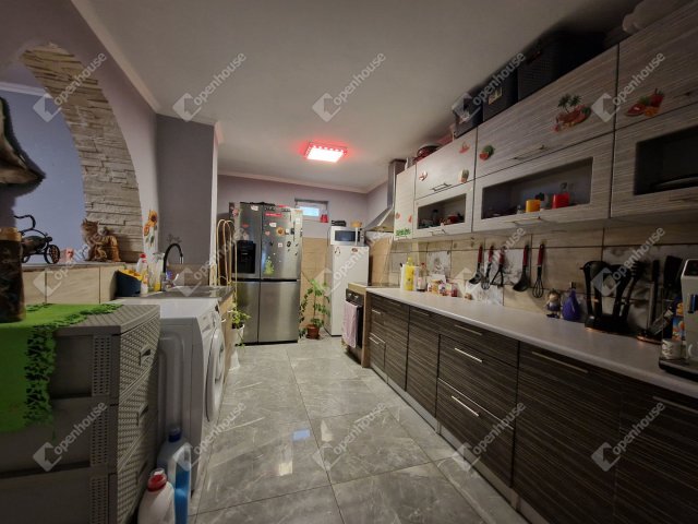 Eladó családi ház, Mocsán 57 M Ft, 4 szobás