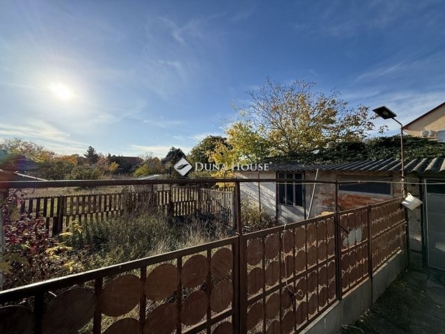 Eladó családi ház, Székesfehérvárott 49.99 M Ft, 2 szobás