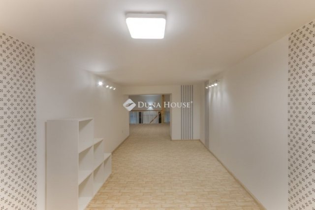 Eladó téglalakás, Budapesten, VIII. kerületben 49.9 M Ft