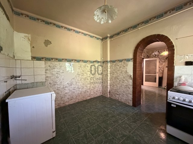 Eladó családi ház, Jobbágyin 24.9 M Ft, 6 szobás