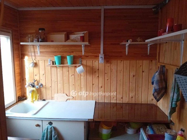 Eladó nyaraló, Tóalmáson 18.5 M Ft, 2+1 szobás