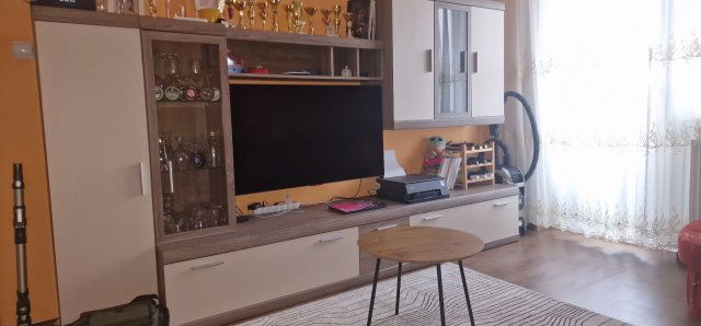 Eladó panellakás, Székesfehérvárott, Gáz utcában 54.9 M Ft