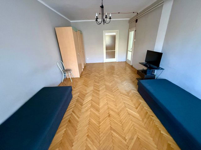 Eladó téglalakás, Móron 43.9 M Ft, 2 szobás