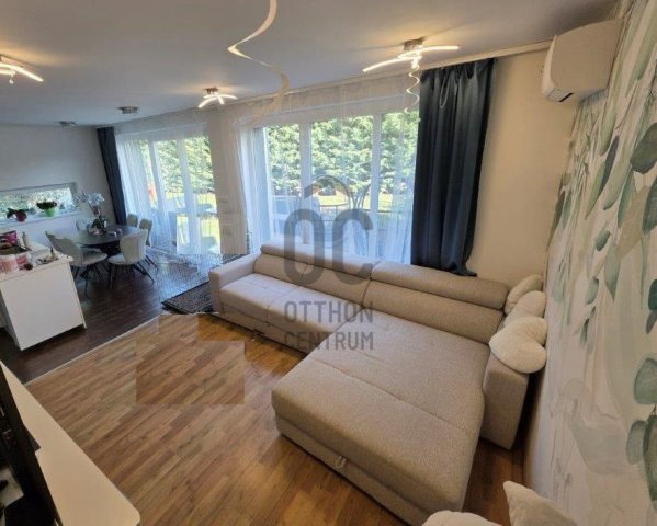 Kiadó ikerház, albérlet, Budapesten, III. kerületben, 5 szobás