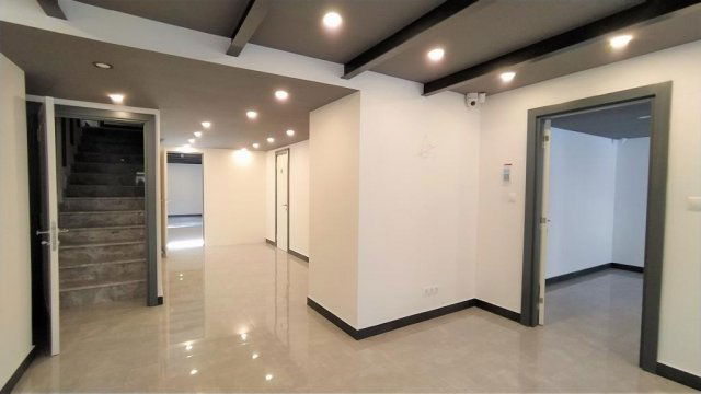 Eladó üzlethelyiség, Budapesten, VI. kerületben, Rózsa utcában