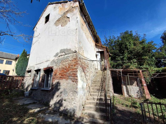 Eladó családi ház, Csurgón 6.5 M Ft, 3 szobás