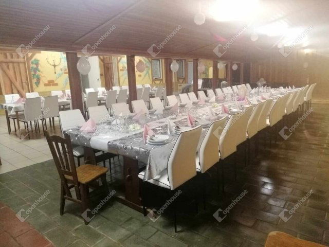 Eladó üzlethelyiség, Rigyácon 94.9 M Ft, 4 szobás