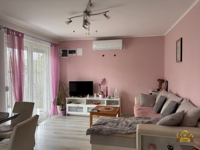 Eladó nyaraló, Szigethalmon 69.5 M Ft, 2 szobás