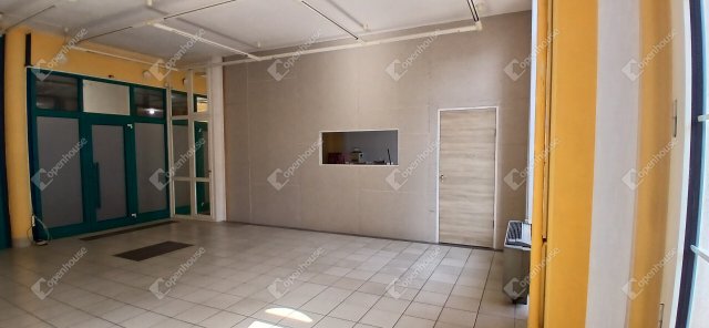 Eladó üzlethelyiség, Zalaegerszegen 34.5 M Ft