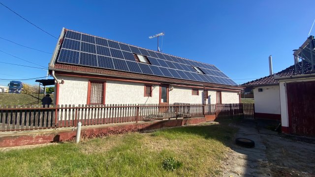 Eladó üzlethelyiség, Szalkszentmártonon 135 M Ft, 10 szobás