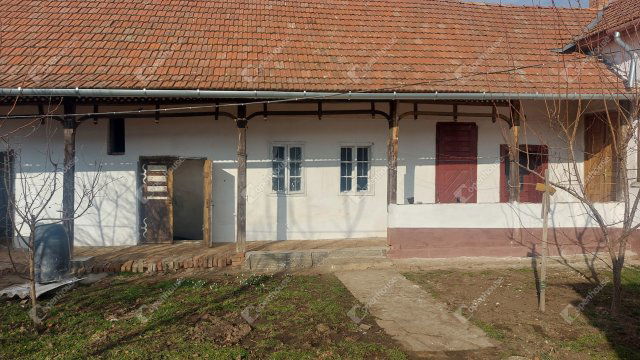 Eladó családi ház, Medgyesegyházán 18.4 M Ft, 5 szobás