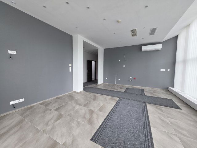 Eladó téglalakás, Szigetszentmiklóson 95 M Ft, 4 szobás