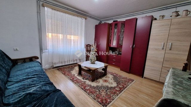 Eladó családi ház, Simontornyán 26 M Ft, 3 szobás